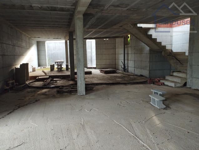 Chalet de 3 habitaciones en O Rosal en venta - 65.000 € (Ref: 9417283)