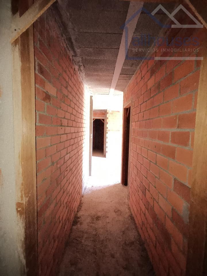 3 bedroom Townhouse for sale in O Rosal with garage - € 83,000 (Ref: 9417284)