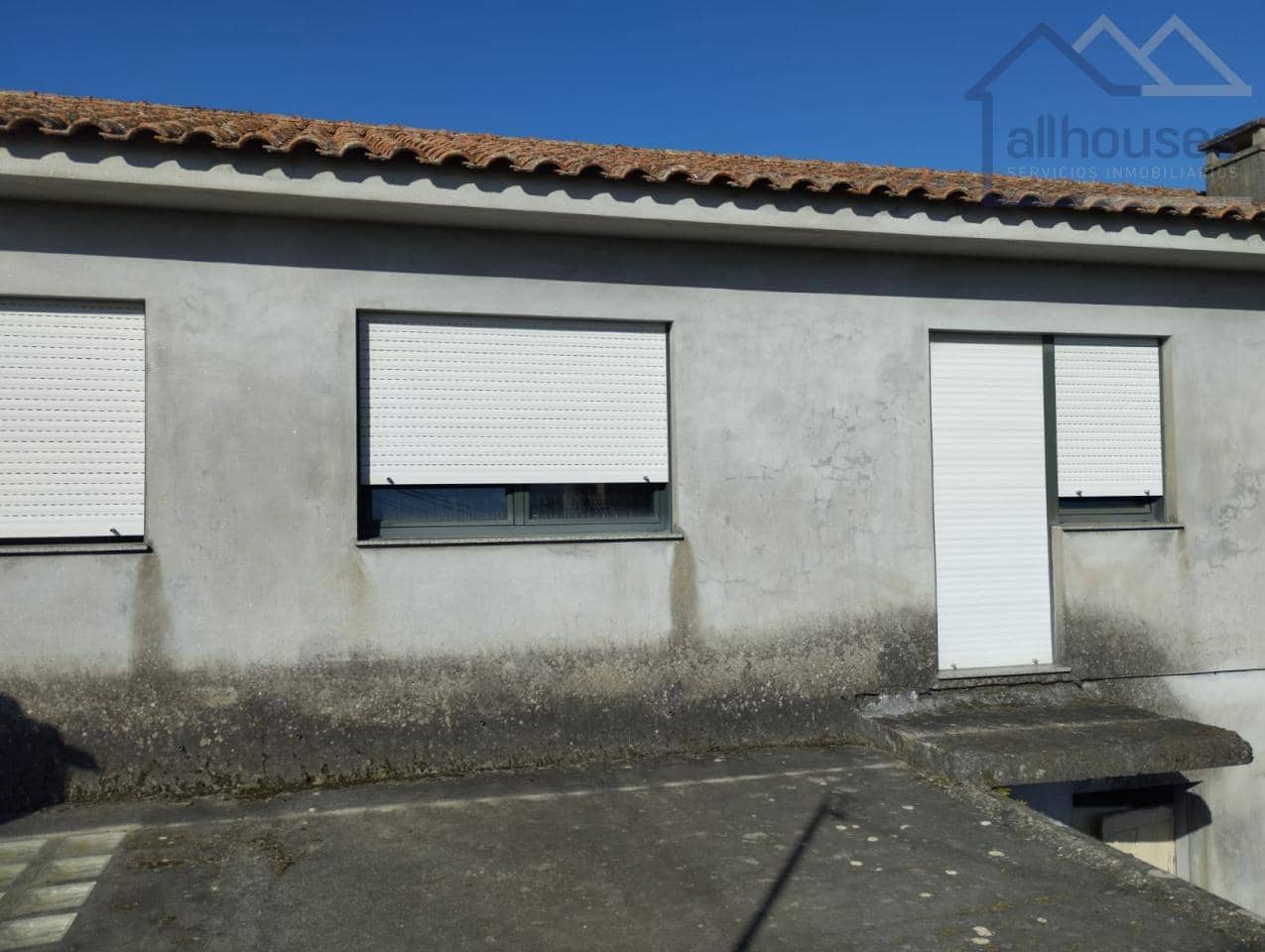 3 bedroom Townhouse for sale in O Rosal with garage - € 83,000 (Ref: 9417284)