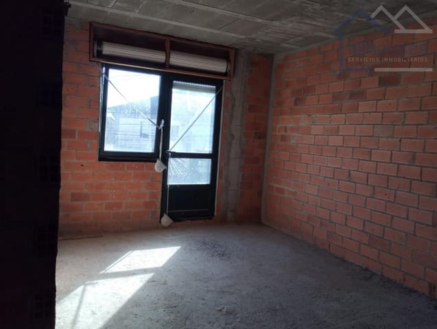 3 bedroom Townhouse for sale in O Rosal with garage - € 83,000 (Ref: 9417284)