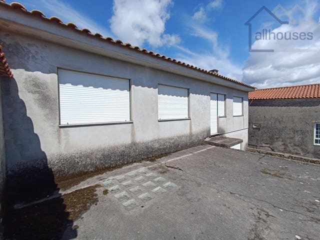 3 bedroom Townhouse for sale in O Rosal with garage - € 83,000 (Ref: 9417284)