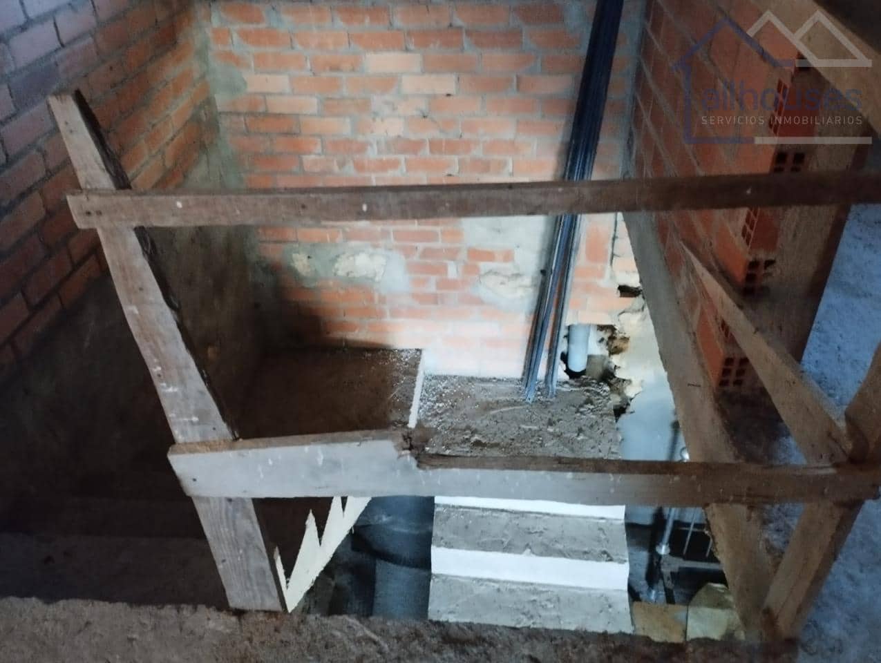 3 bedroom Townhouse for sale in O Rosal with garage - € 83,000 (Ref: 9417284)