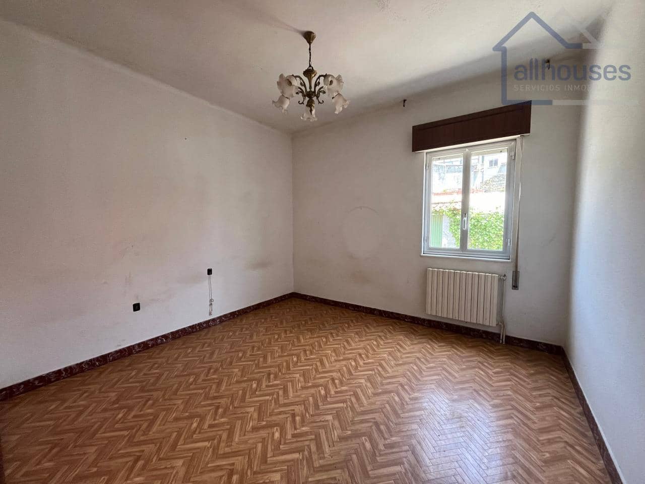 5 soveværelse Byhus til salg i A Guarda - € 140.000 (Ref: 9417286)