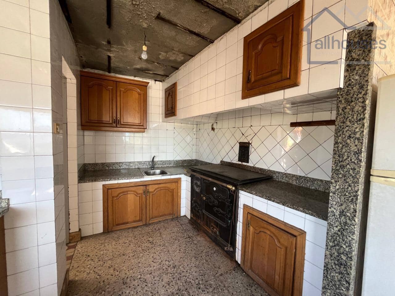 5 soveværelse Byhus til salg i A Guarda - € 140.000 (Ref: 9417286)