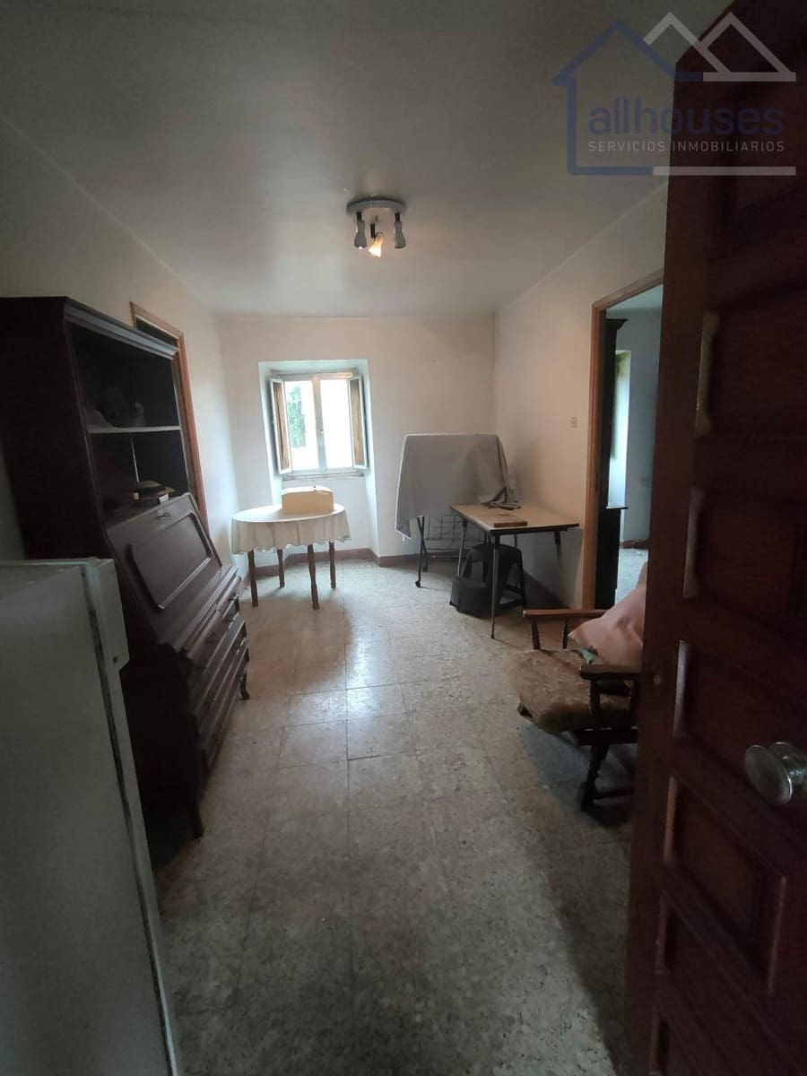 3 bedroom Finca/Country House for sale in O Rosal - € 150,000 (Ref: 9417287)