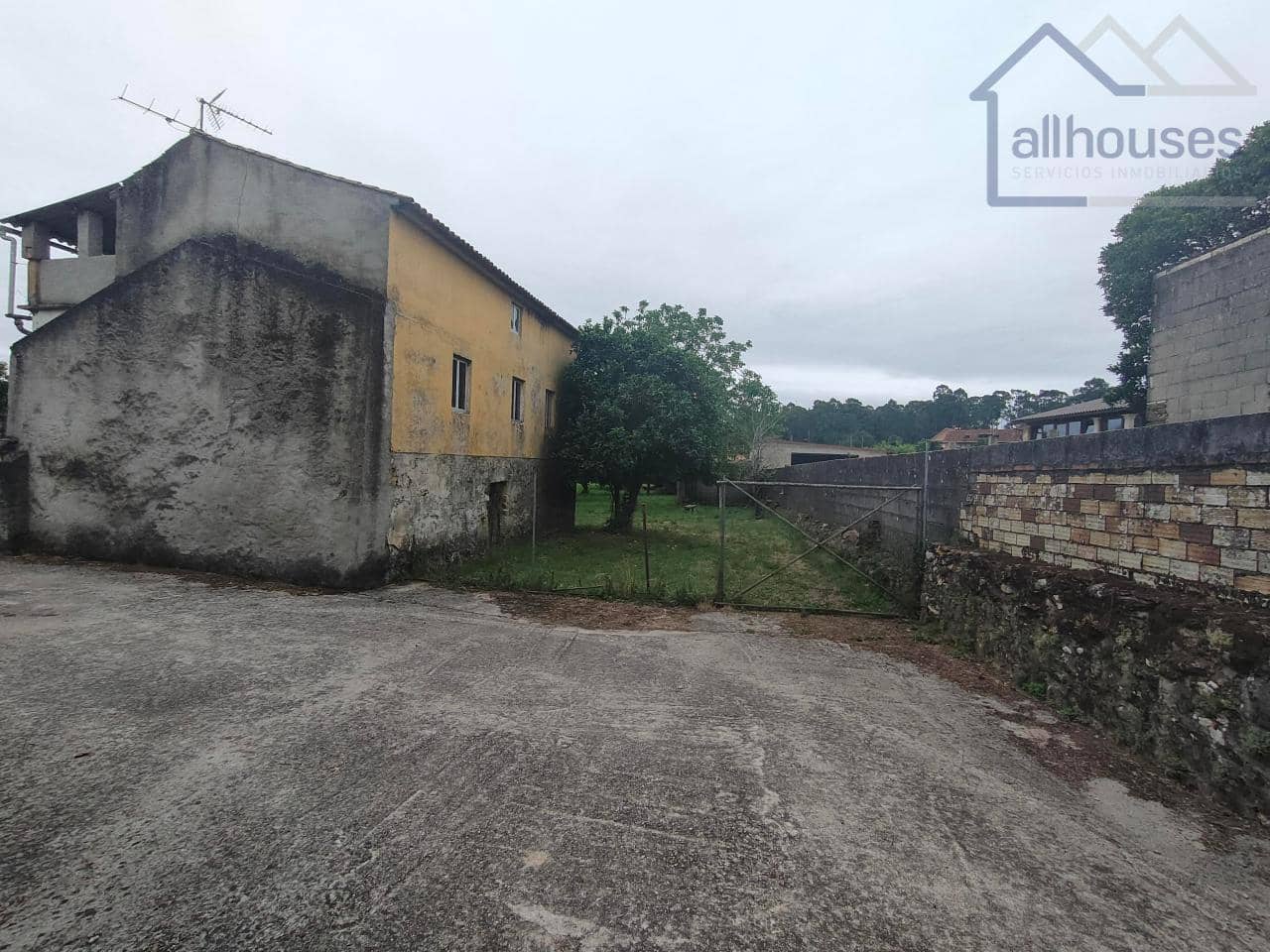 3 bedroom Finca/Country House for sale in O Rosal - € 150,000 (Ref: 9417287)