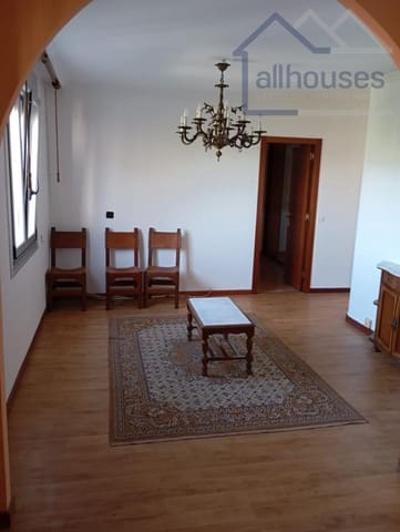 6 bedroom Townhouse for sale in A Guarda with garage - € 140,000 (Ref: 9417288)