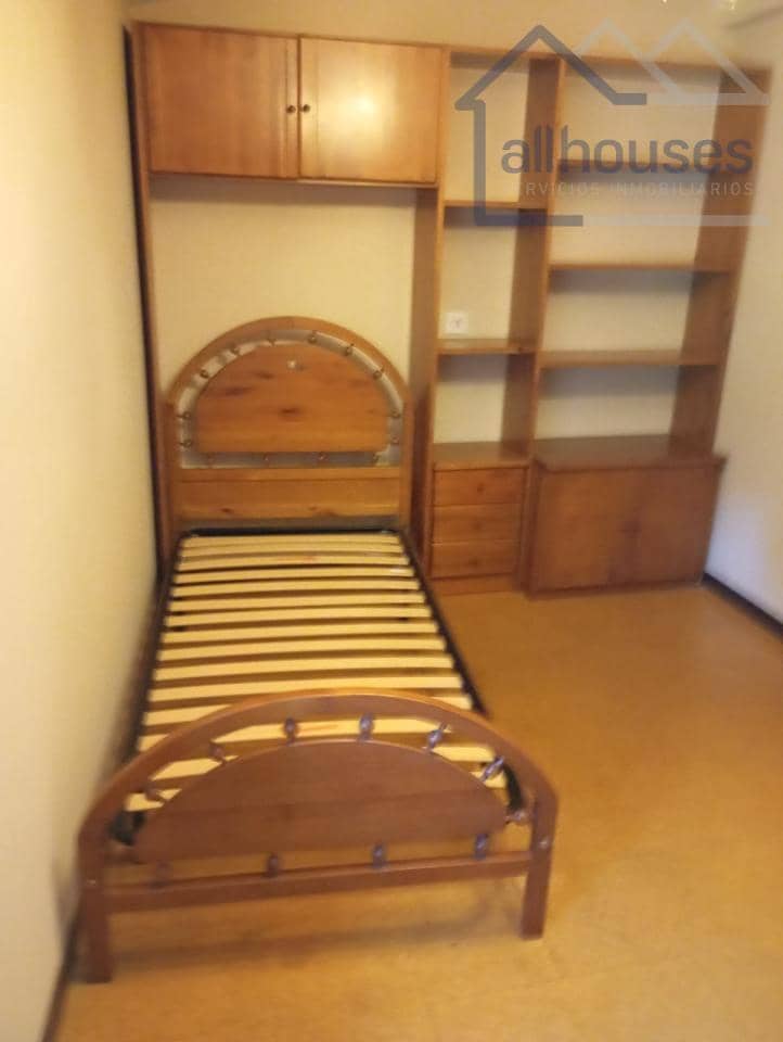 6 bedroom Townhouse for sale in A Guarda with garage - € 140,000 (Ref: 9417288)