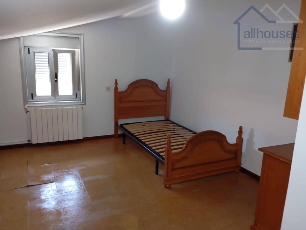 6 bedroom Townhouse for sale in A Guarda with garage - € 140,000 (Ref: 9417288)