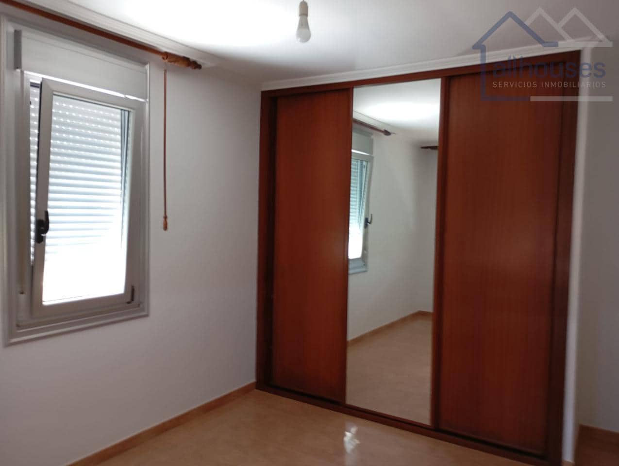 6 bedroom Townhouse for sale in A Guarda with garage - € 140,000 (Ref: 9417288)