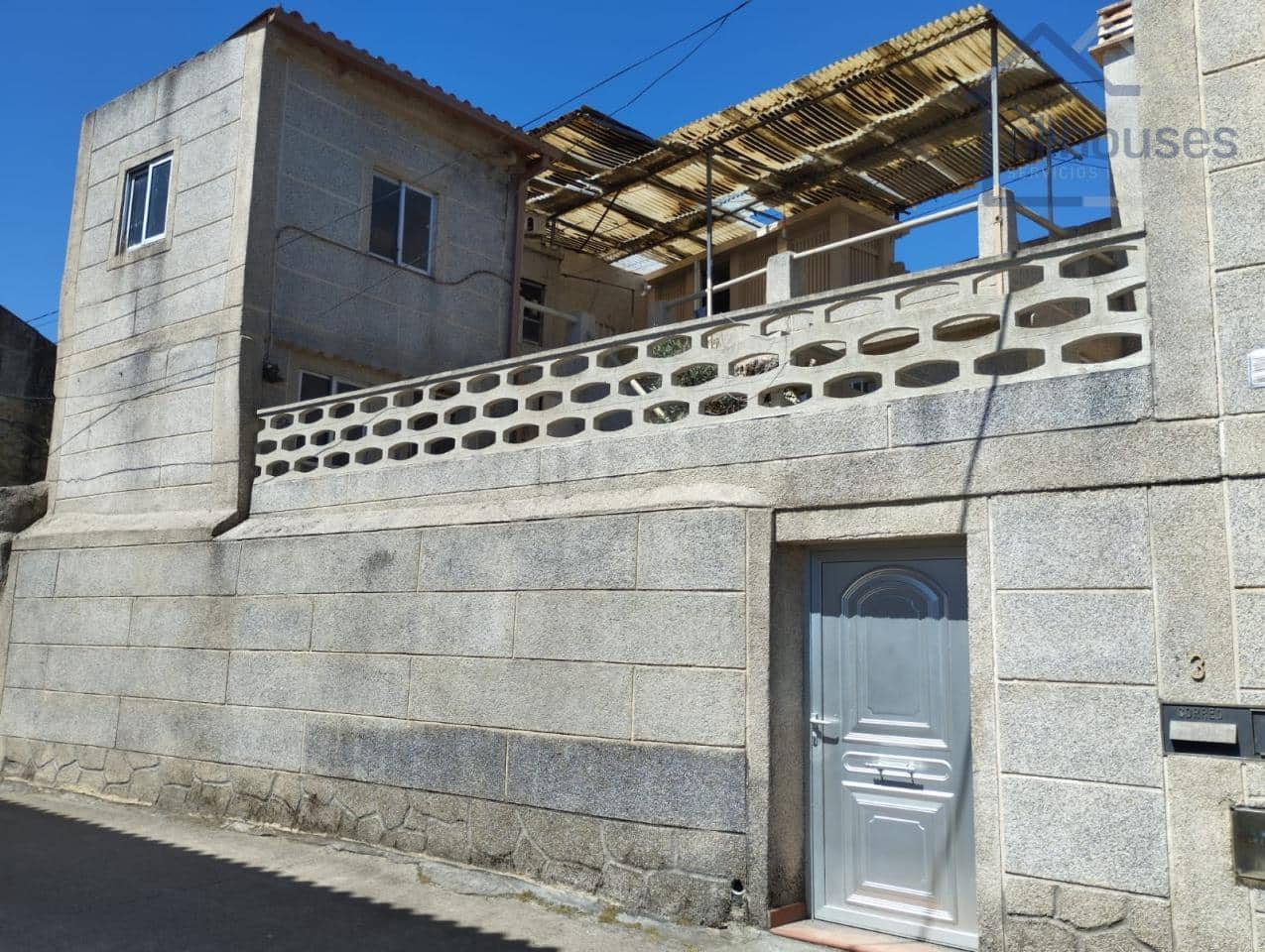 6 bedroom Townhouse for sale in A Guarda with garage - € 140,000 (Ref: 9417288)