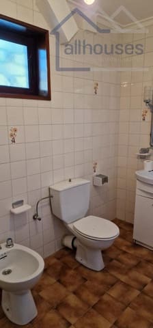 4 bedroom Townhouse for sale in A Guarda with garage - € 300,000 (Ref: 9417289)