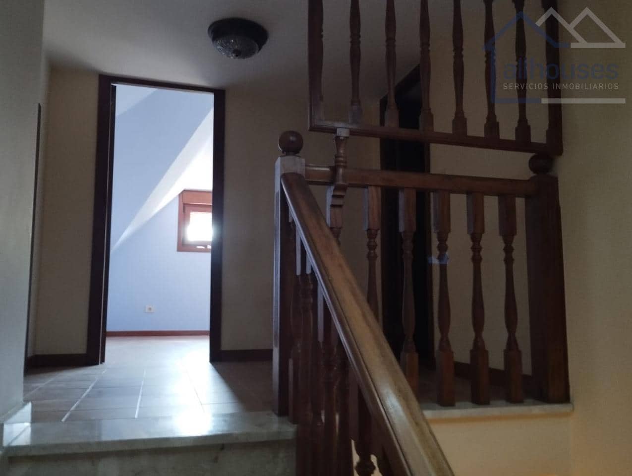 4 bedroom Townhouse for sale in A Guarda with garage - € 300,000 (Ref: 9417289)