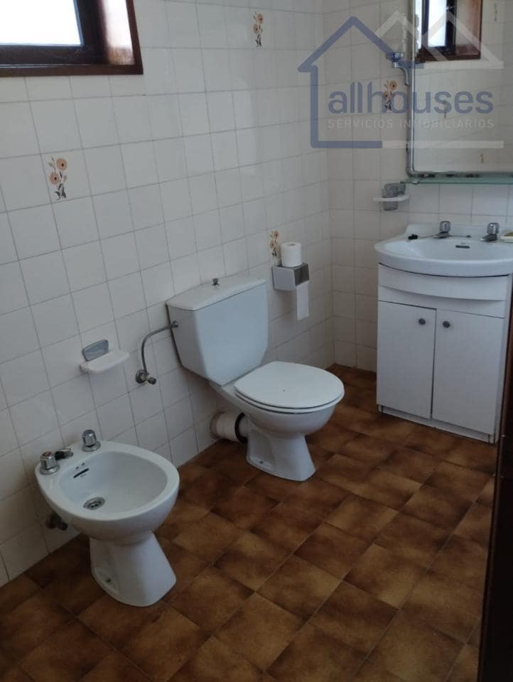 4 bedroom Townhouse for sale in A Guarda with garage - € 300,000 (Ref: 9417289)