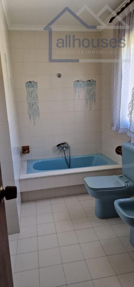 4 bedroom Townhouse for sale in A Guarda with garage - € 300,000 (Ref: 9417289)