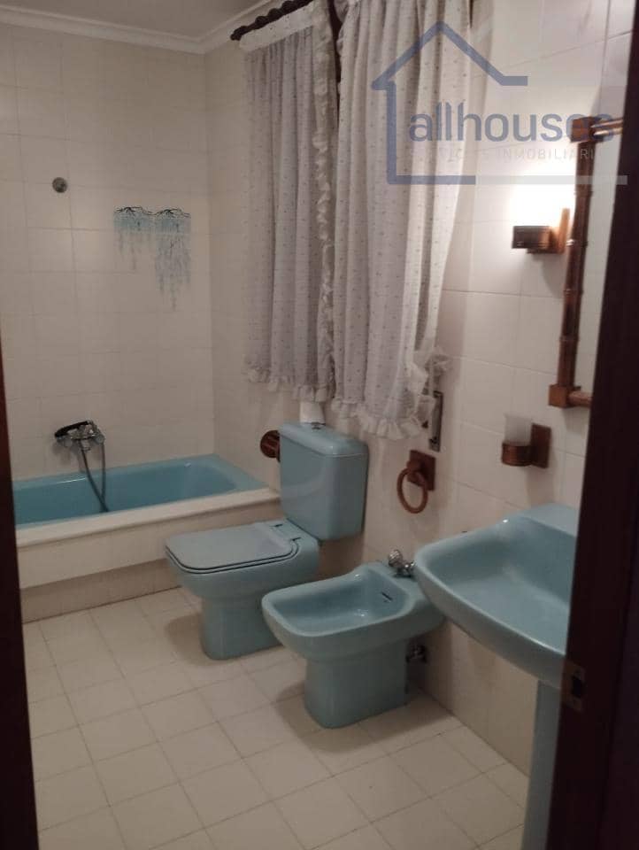 4 bedroom Townhouse for sale in A Guarda with garage - € 300,000 (Ref: 9417289)