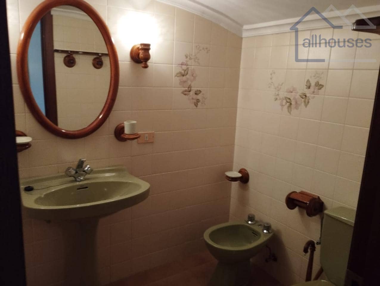 4 bedroom Townhouse for sale in A Guarda with garage - € 300,000 (Ref: 9417289)