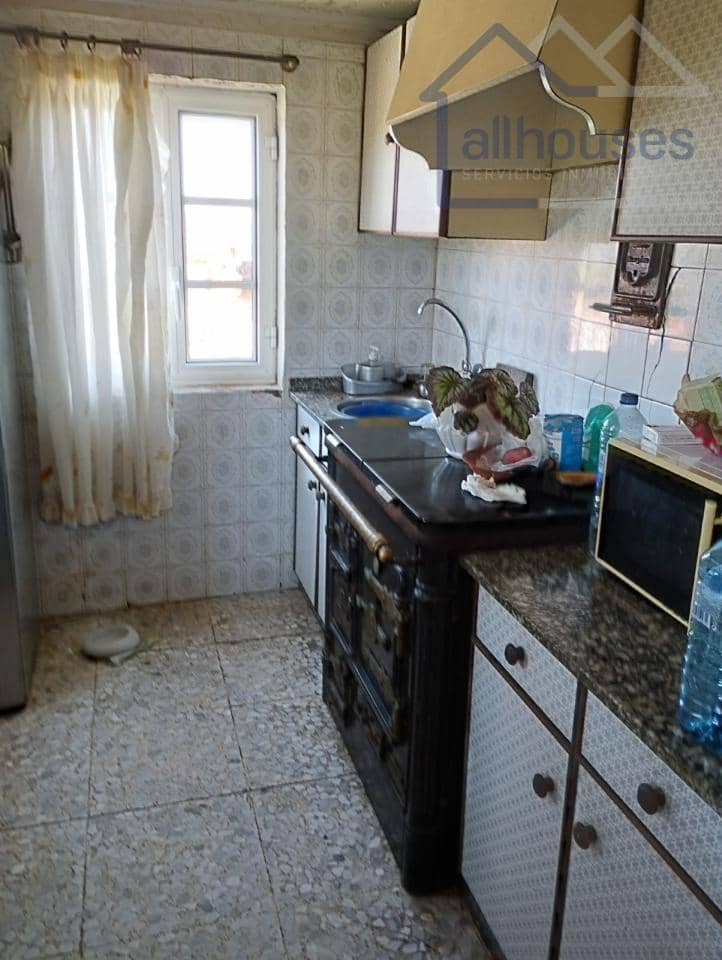3 bedroom Semi-detached Villa for sale in O Rosal - € 110,000 (Ref: 9417290)