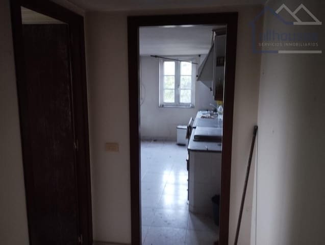 3 bedroom Townhouse for sale in O Rosal - € 100,000 (Ref: 9417292)