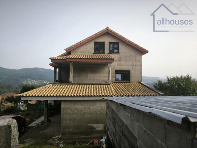 Chalet de 7 habitaciones en Mos en venta con garaje - 350.000 € (Ref: 9417293)