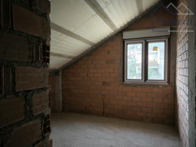 Chalet de 7 habitaciones en Mos en venta con garaje - 350.000 € (Ref: 9417293)