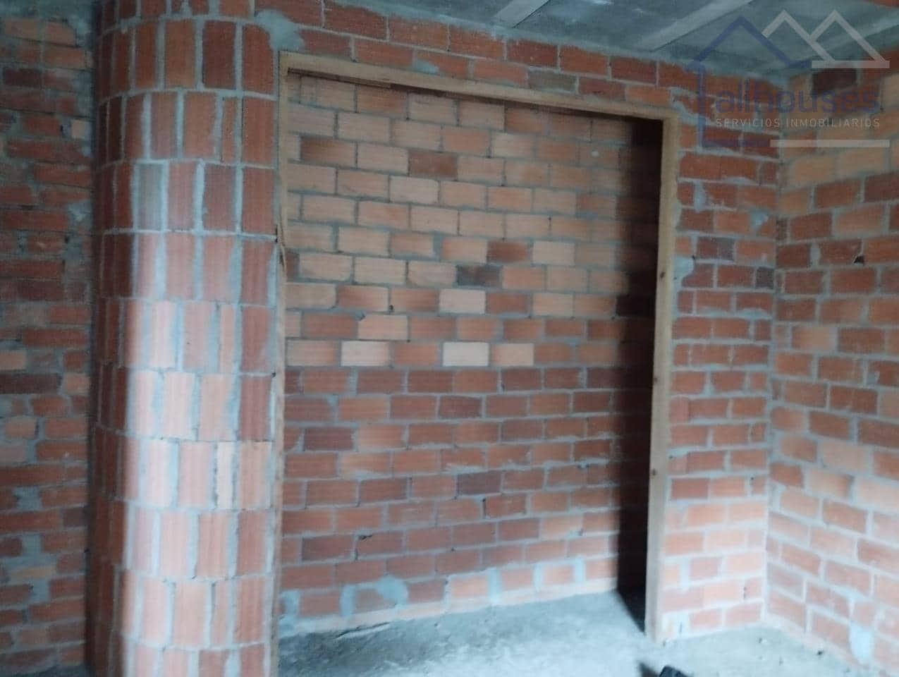 2 bedroom Townhouse for sale in Oia with garage - € 75,000 (Ref: 9417296)