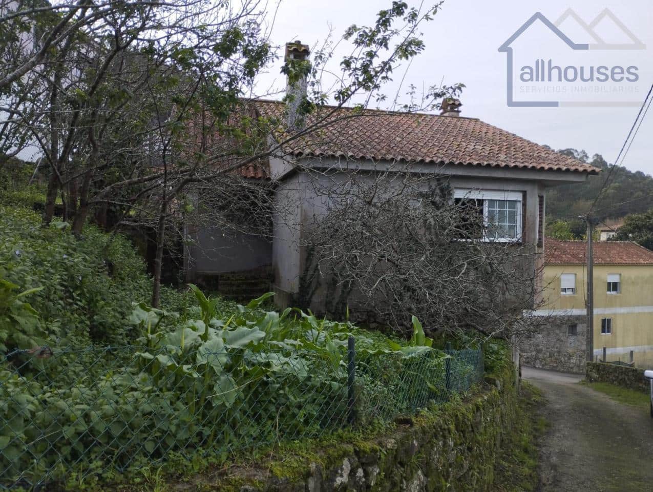 2 bedroom Townhouse for sale in Oia with garage - € 75,000 (Ref: 9417296)