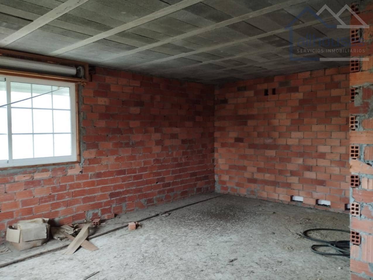 2 bedroom Townhouse for sale in Oia with garage - € 75,000 (Ref: 9417296)