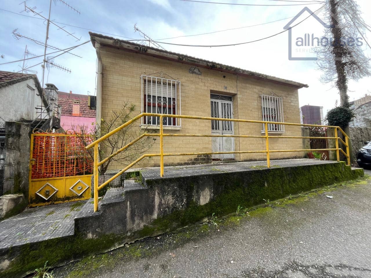 3 bedroom Townhouse for sale in Ponteareas - € 79,000 (Ref: 9417298)