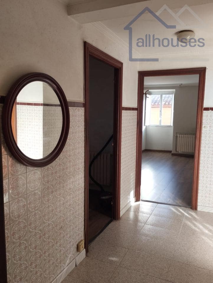2 bedroom Townhouse for sale in A Guarda with garage - € 125,000 (Ref: 9417299)