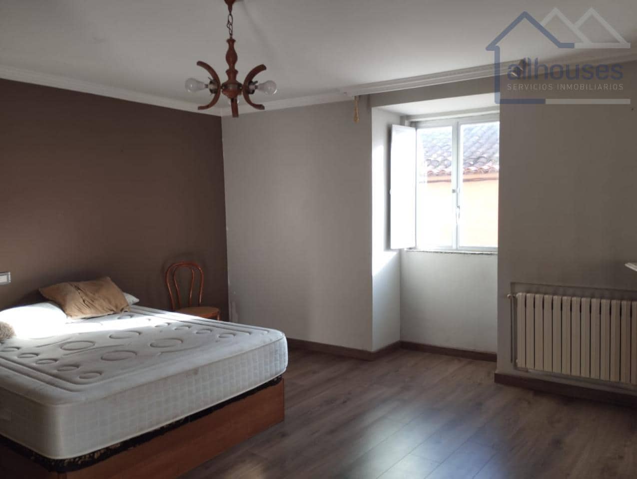 2 bedroom Townhouse for sale in A Guarda with garage - € 125,000 (Ref: 9417299)