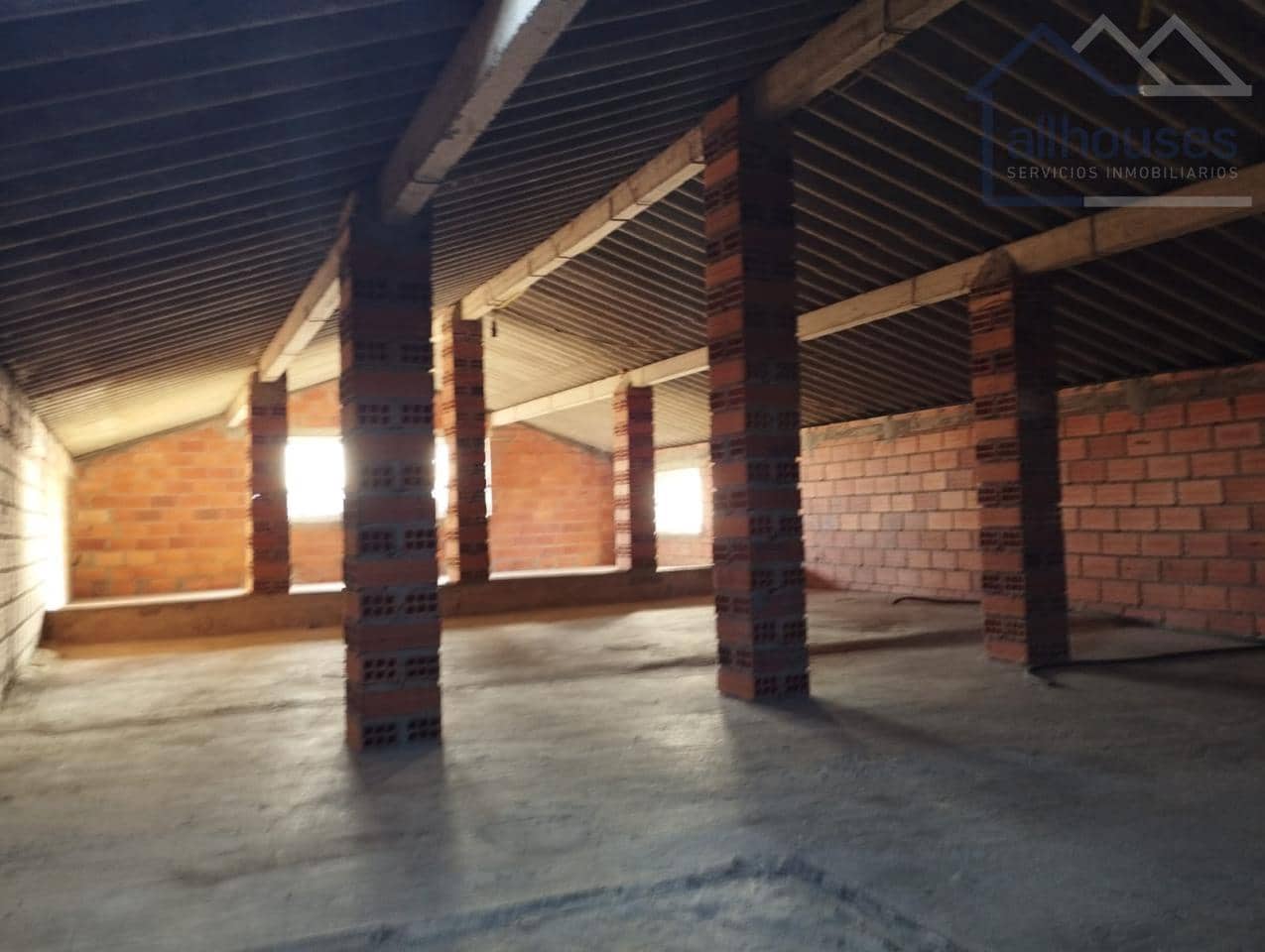 2 bedroom Townhouse for sale in A Guarda with garage - € 125,000 (Ref: 9417299)