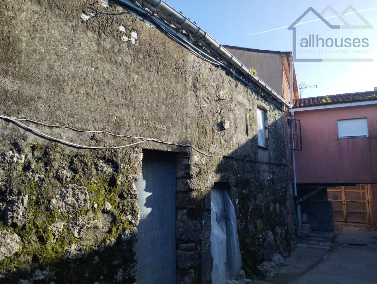 2 bedroom Townhouse for sale in A Guarda with garage - € 125,000 (Ref: 9417299)