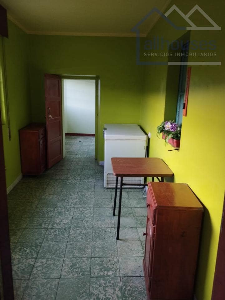 4 bedroom Townhouse for sale in Oia with garage - € 190,000 (Ref: 9417300)