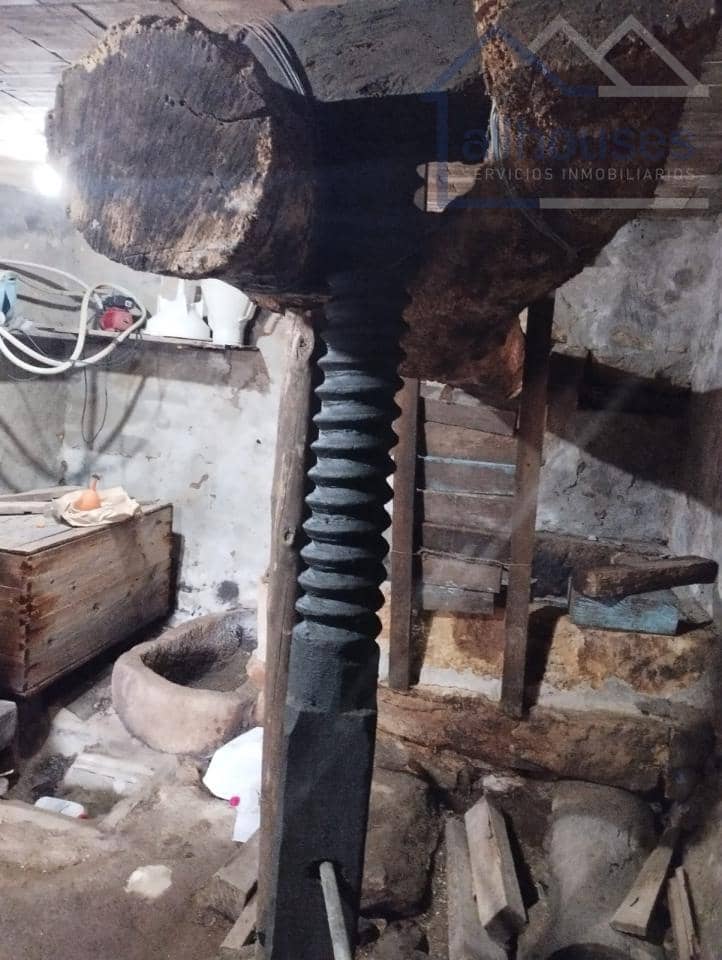 4 bedroom Townhouse for sale in Oia with garage - € 190,000 (Ref: 9417300)