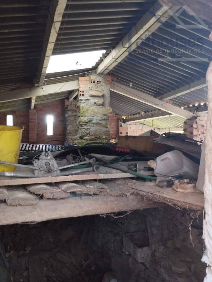 4 bedroom Townhouse for sale in Oia with garage - € 190,000 (Ref: 9417300)