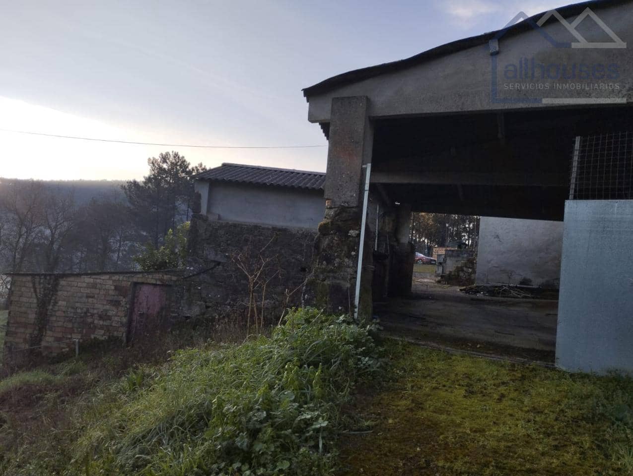 4 bedroom Townhouse for sale in Oia with garage - € 190,000 (Ref: 9417300)