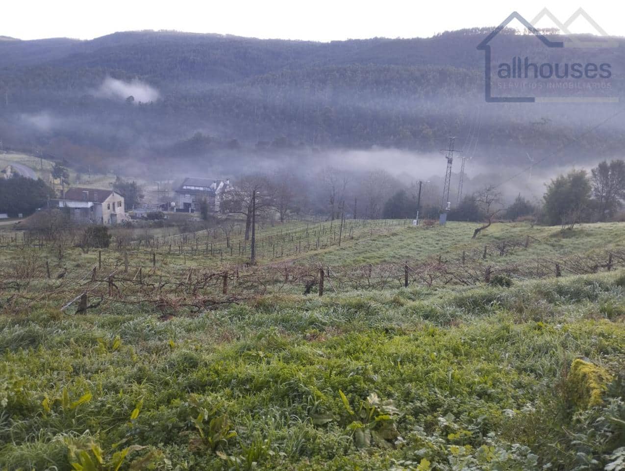 4 bedroom Townhouse for sale in Oia with garage - € 190,000 (Ref: 9417300)