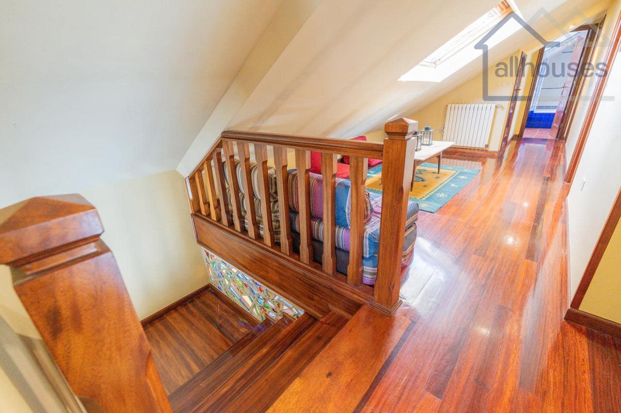 6 bedroom Finca/Country House for sale in A Guarda with garage - € 445,000 (Ref: 9417302)