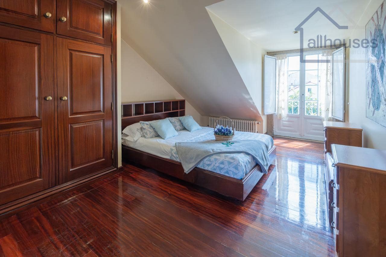 6 bedroom Finca/Country House for sale in A Guarda with garage - € 445,000 (Ref: 9417302)