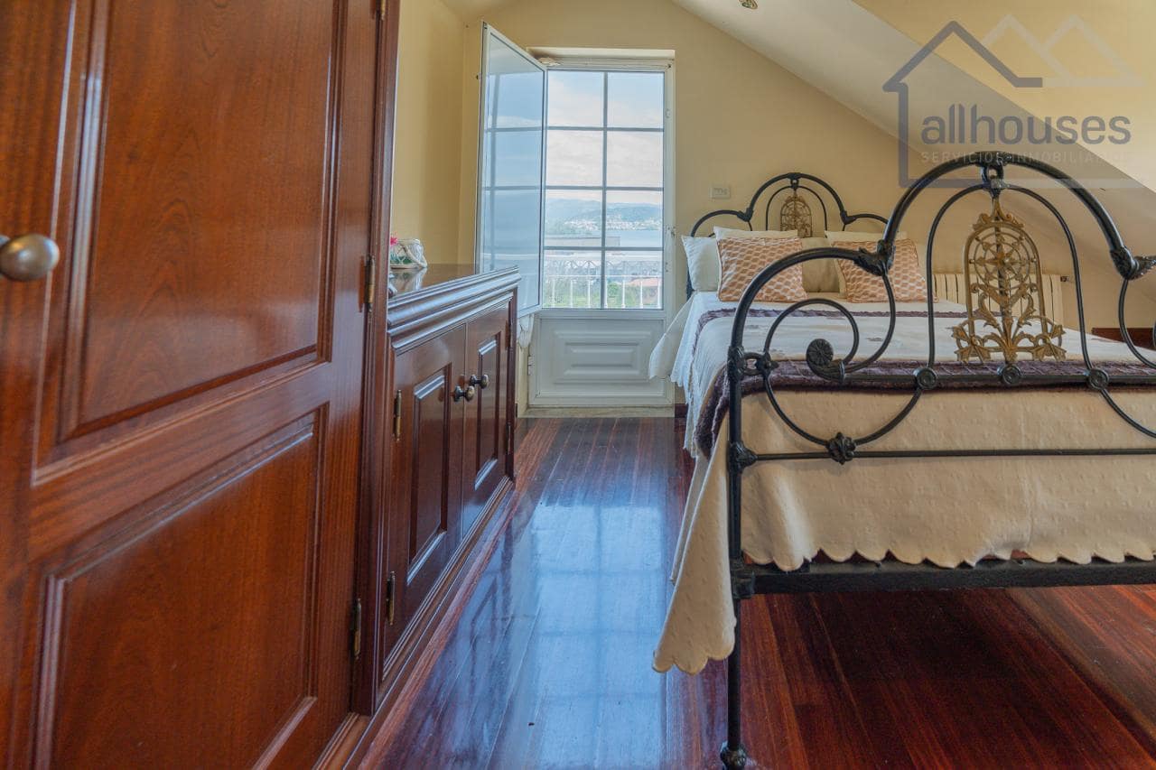 6 bedroom Finca/Country House for sale in A Guarda with garage - € 445,000 (Ref: 9417302)