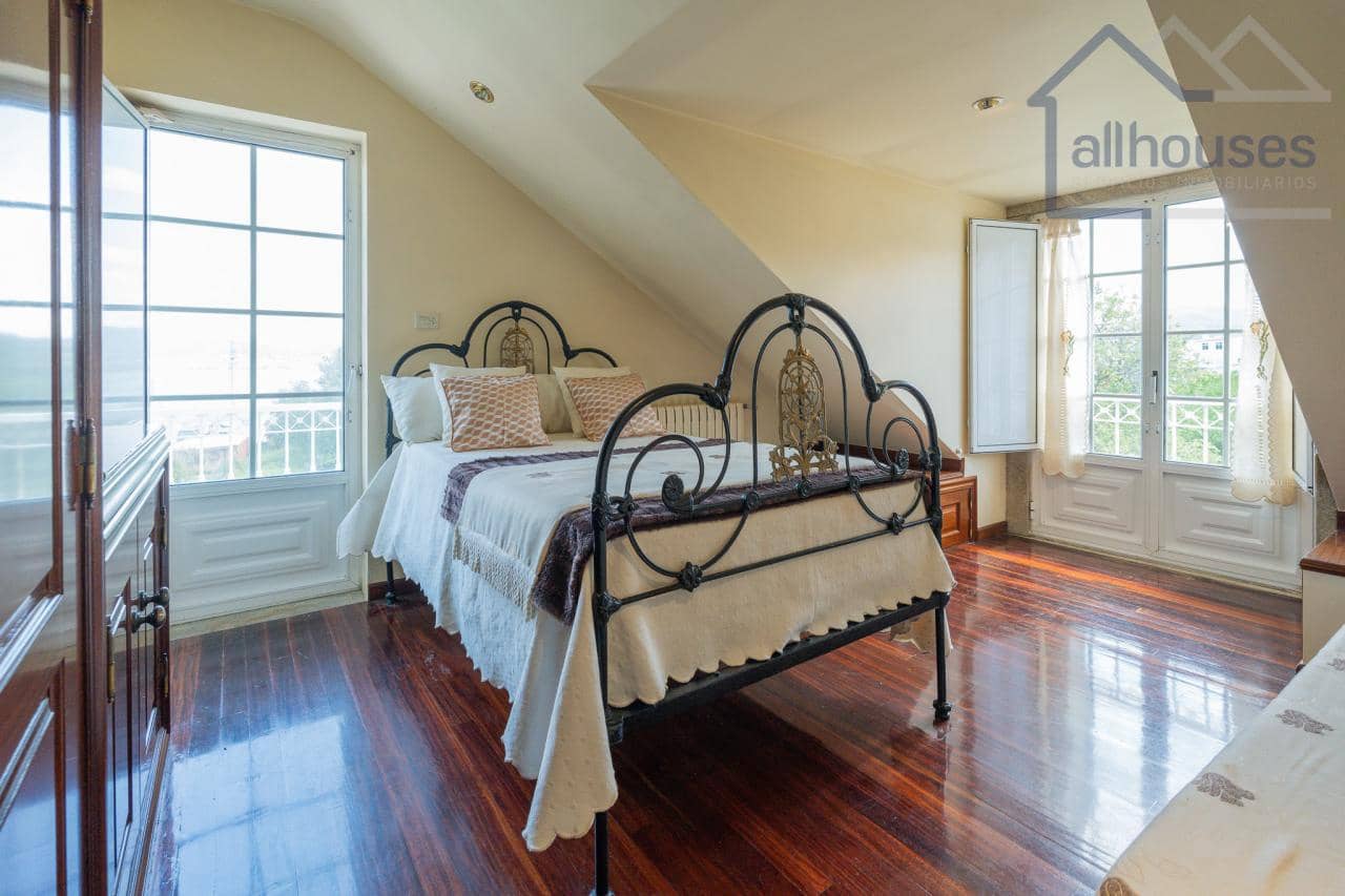 6 bedroom Finca/Country House for sale in A Guarda with garage - € 445,000 (Ref: 9417302)