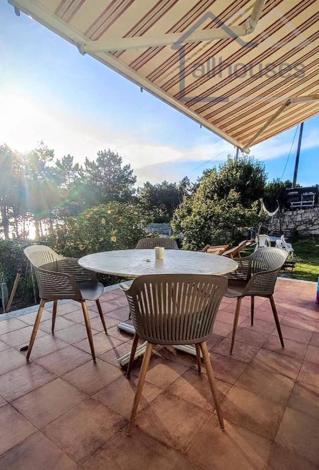 2 bedroom Townhouse for sale in O Rosal with garage - € 285,000 (Ref: 9417304)