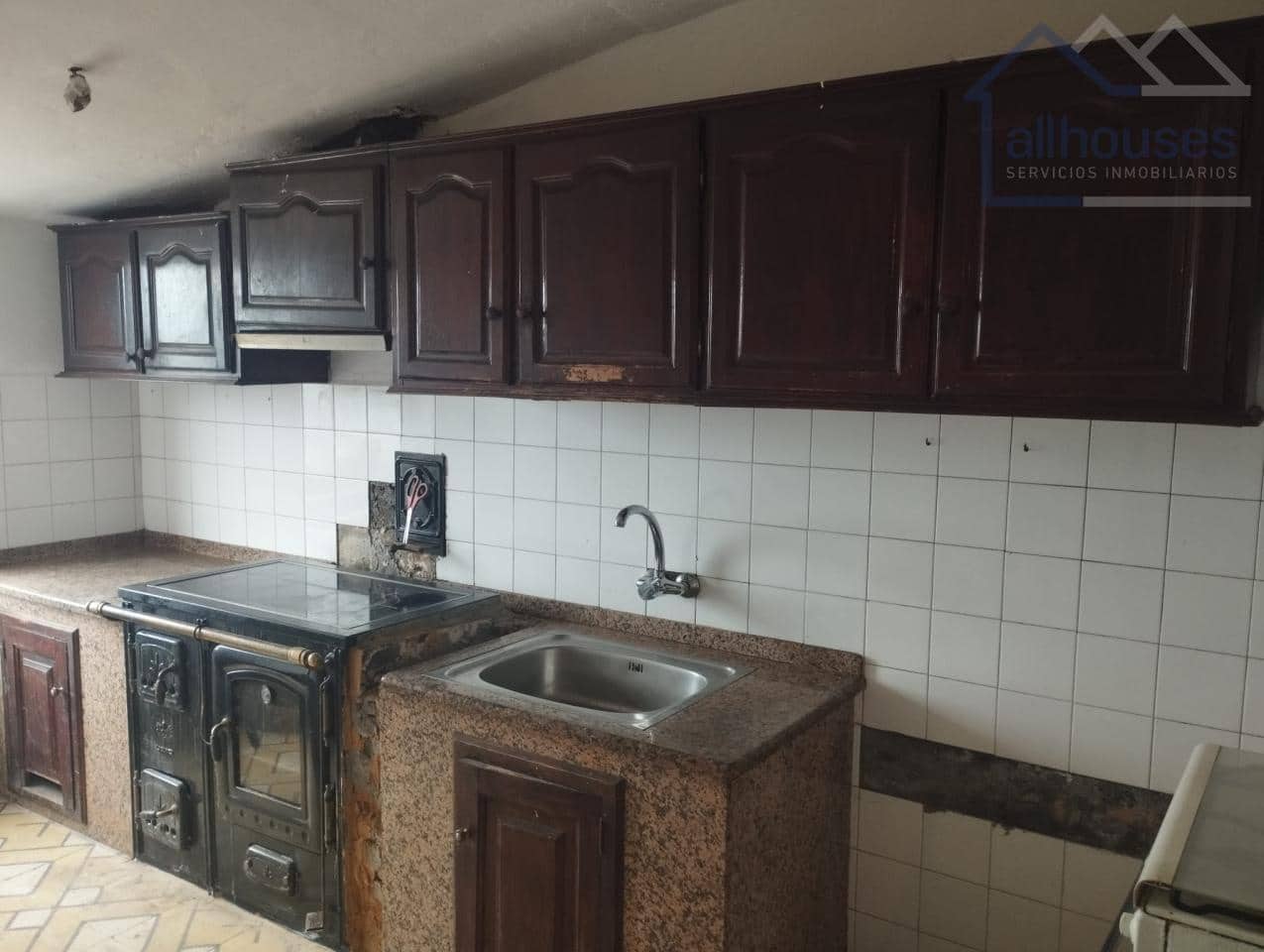 2 bedroom Finca/Country House for sale in Oia - € 156,000 (Ref: 9417307)