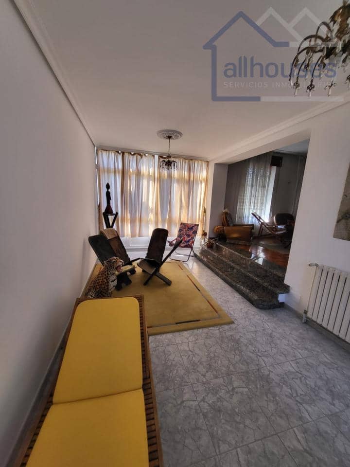 4 bedroom Townhouse for sale in A Guarda with garage - € 400,000 (Ref: 9417309)