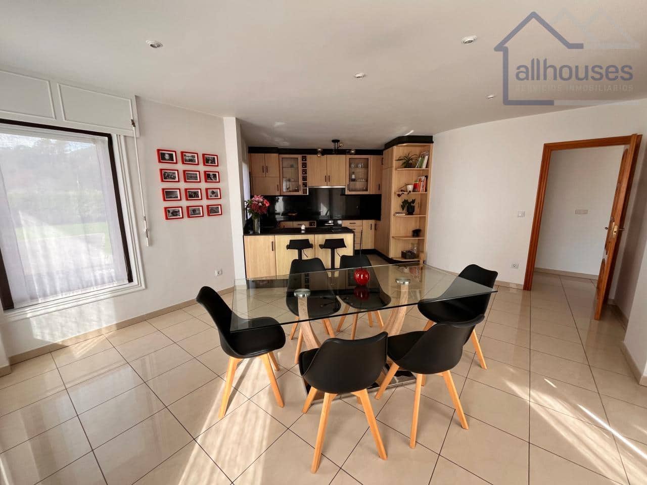 5 bedroom Townhouse for sale in O Rosal with garage - € 460,000 (Ref: 9417310)