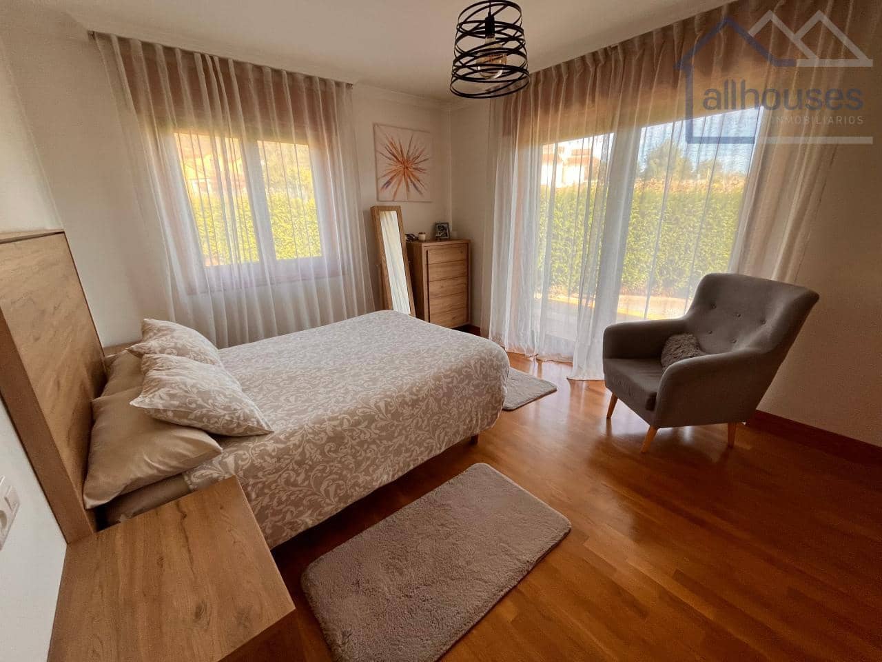 5 bedroom Townhouse for sale in O Rosal with garage - € 460,000 (Ref: 9417310)