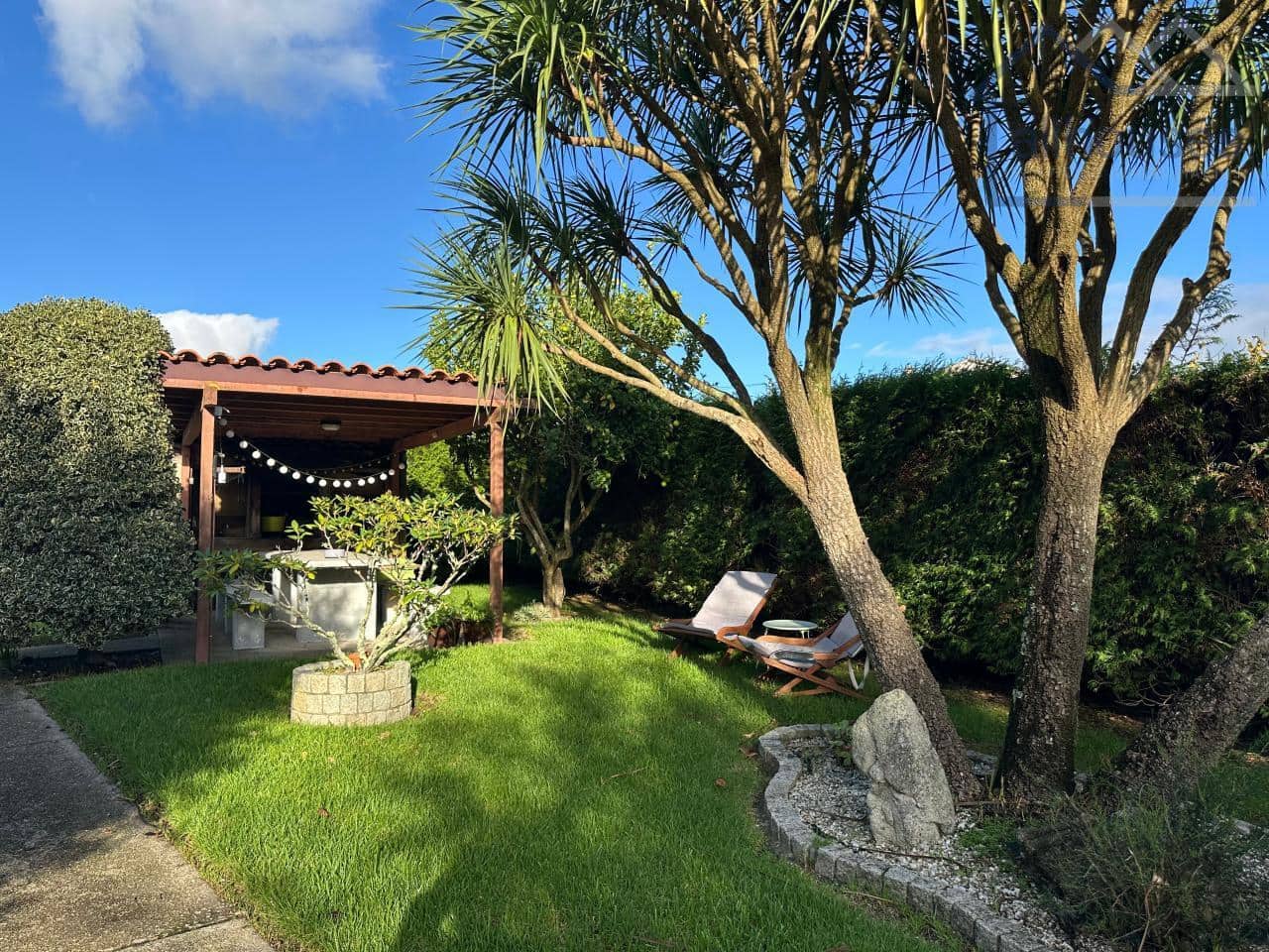 5 bedroom Townhouse for sale in O Rosal with garage - € 460,000 (Ref: 9417310)