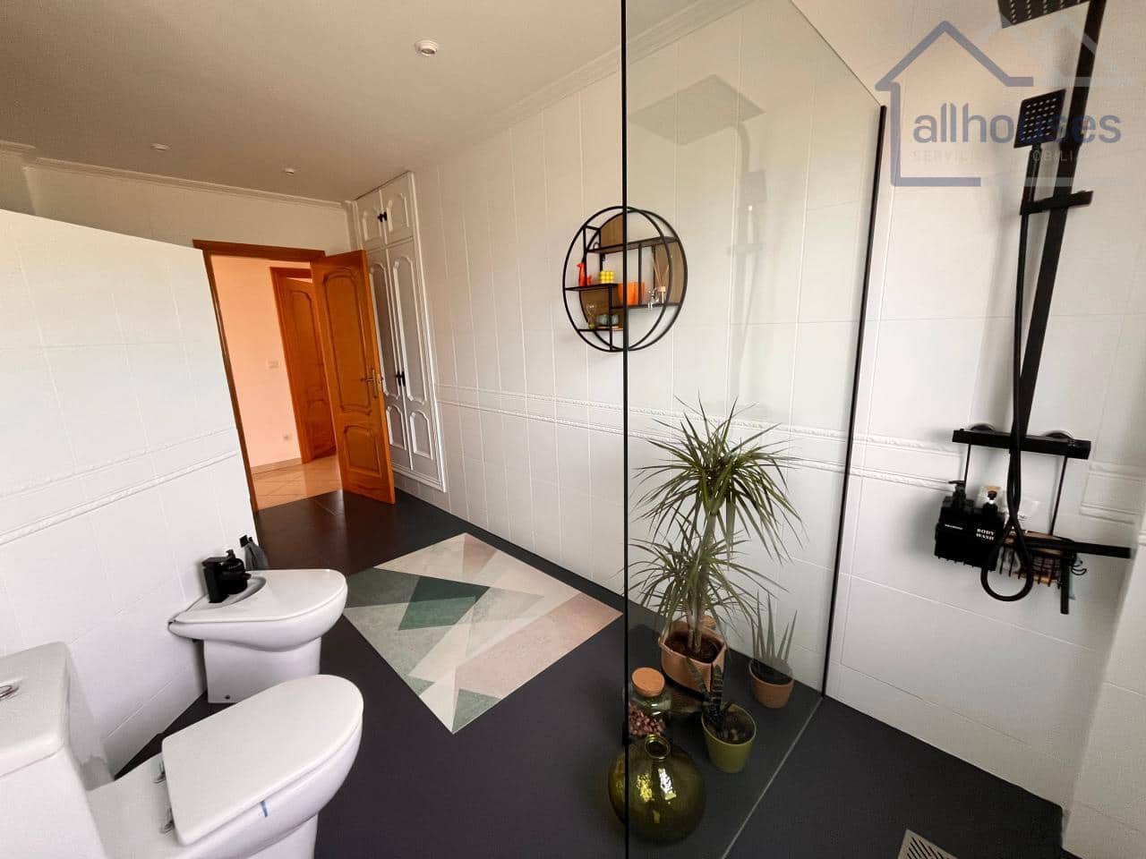 5 bedroom Townhouse for sale in O Rosal with garage - € 460,000 (Ref: 9417310)