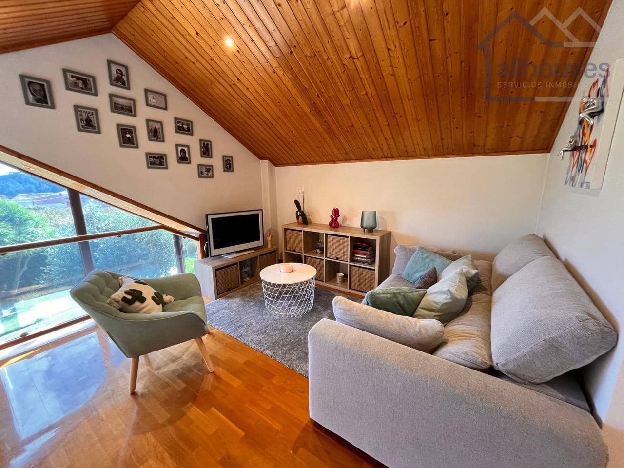 5 bedroom Townhouse for sale in O Rosal with garage - € 460,000 (Ref: 9417310)